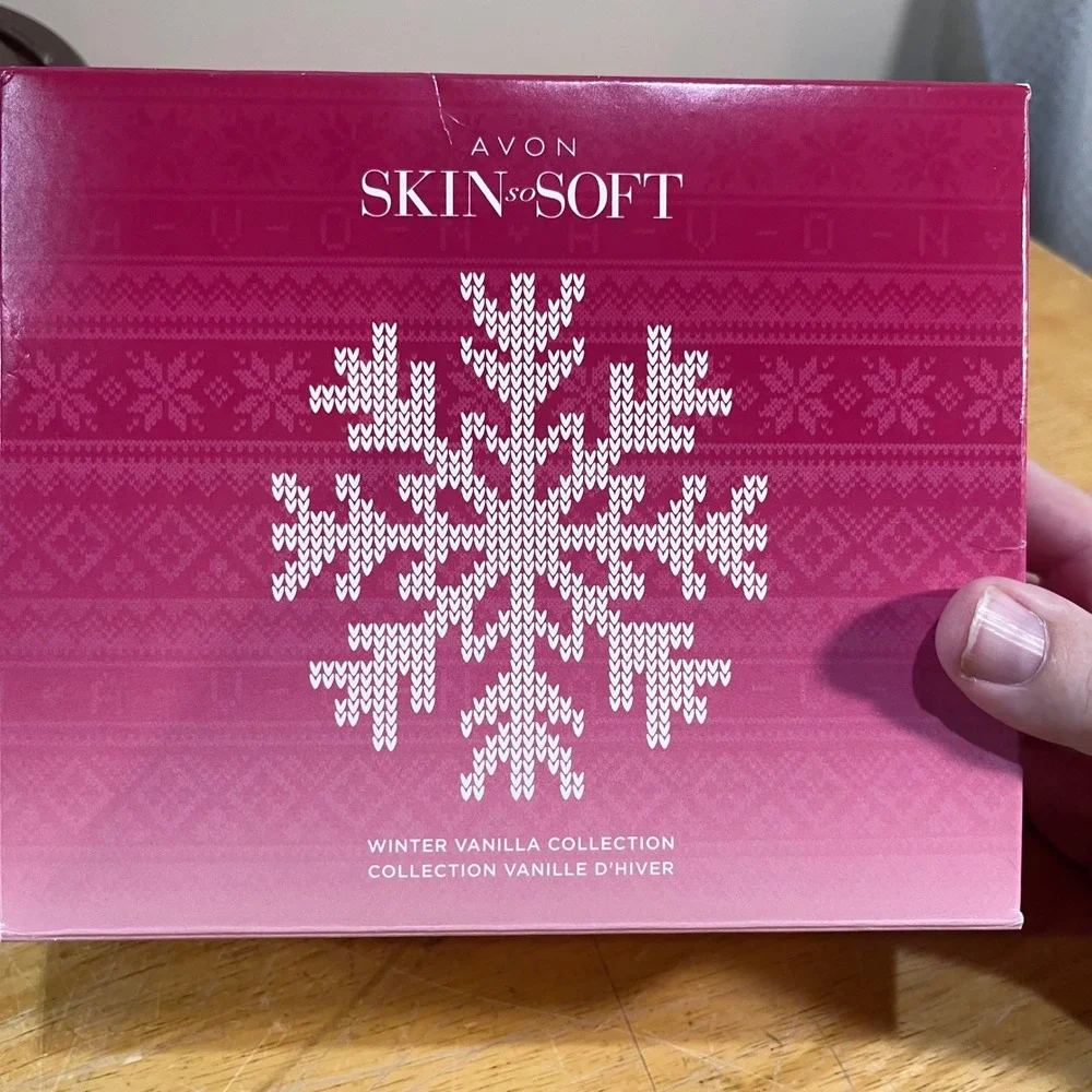 Avon Skin So Soft Winter Vanilla Collection 3pc Gift Set Body Wash Butter Cream
